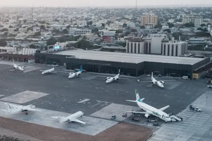 هيئة الطيران المدني الصومالية: “استعدنا السيطرة الكاملة على أجواء البلاد”