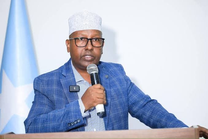 الصومال يرفض تقرير «مجموعة الأزمات الدولية» بشأن حركة الشباب