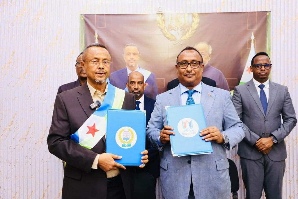 مقديشو وجيبوتي توقعان أول اتفاق رسمي للتعاون بين العاصمتين
