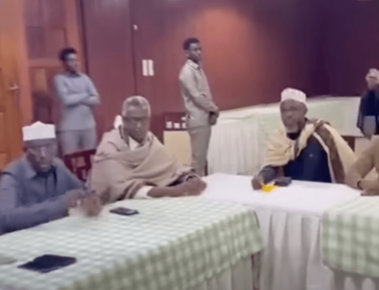 شيوخ عشائر صوماليون: تعثر الوساطة بين الحكومة وتحالف المعارضة