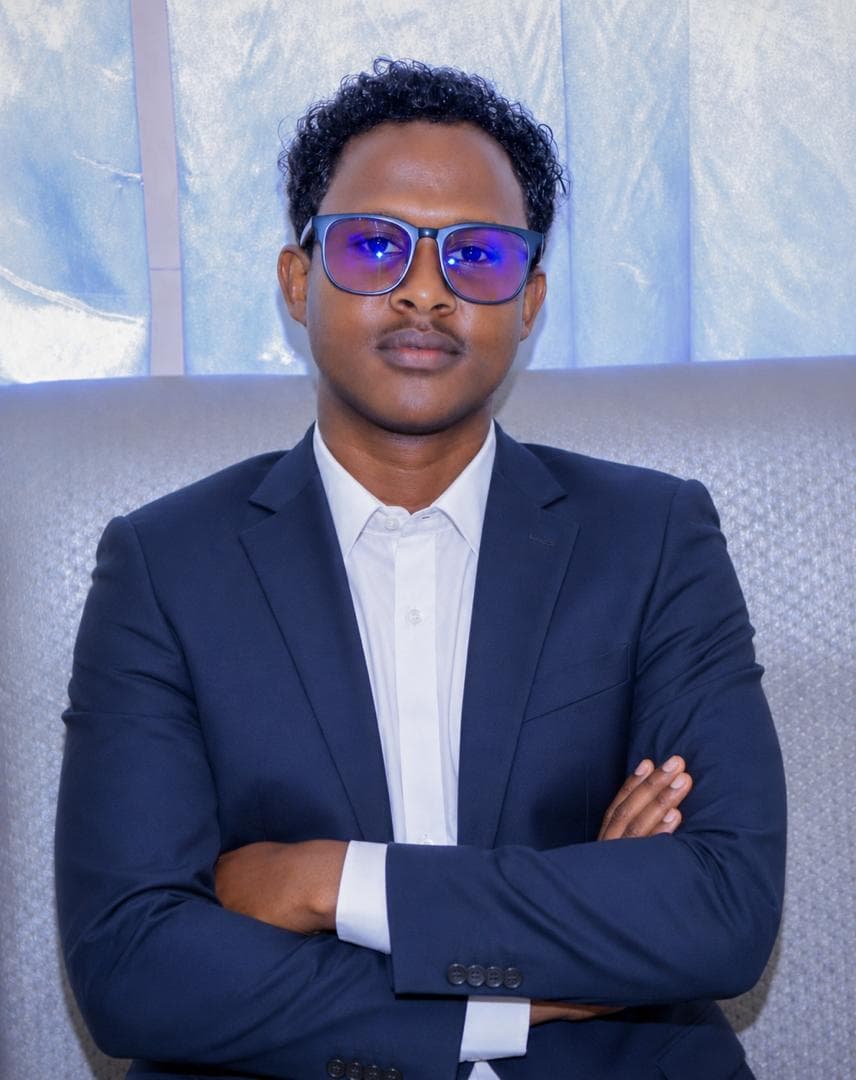 «حين تستخدم الدولة القوة دون إقناع المواطن بعدالة استخدامها، فإنها قد تنجح في إخلاء المكان لكنها تخسر جزءاً من شرعيتها في عقل المواطن.»نور معلم صلاة