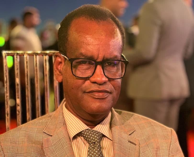 «أستطيع أن أقول للسياسة: لا شأن لي بك، لكنها ليست ملزمة بأن تجيبني بالمثل. وهذه هي المشكلة.» عبد الرحمن محمد غوري 