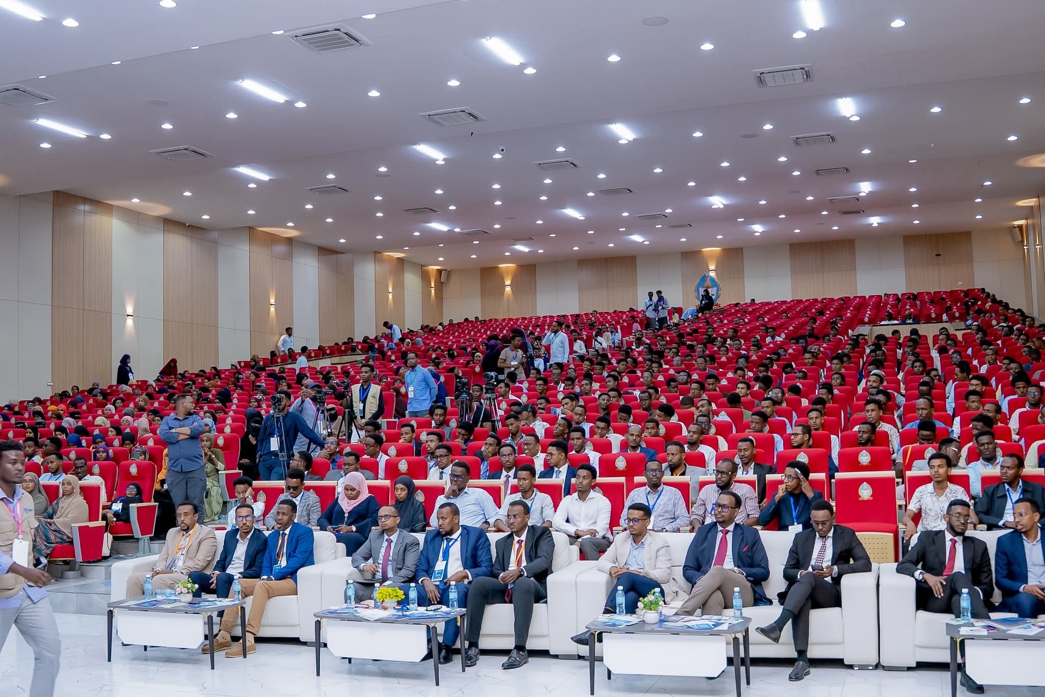صناع المحتوى الصوماليون يطالبون بتمويل ومعدات لدعم الاقتصاد الرقمي