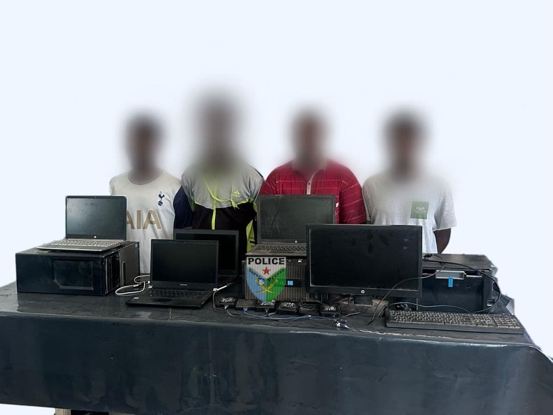 شرطة جيبوتي تفكك شبكة لتزوير التأشيرات والوثائق