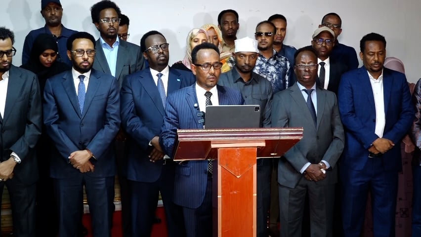 سياسيون من صوماليلانذ يحذّرون الحكومة المركزية من اتخاذ إجراءات انتقامية ضد الإقليم