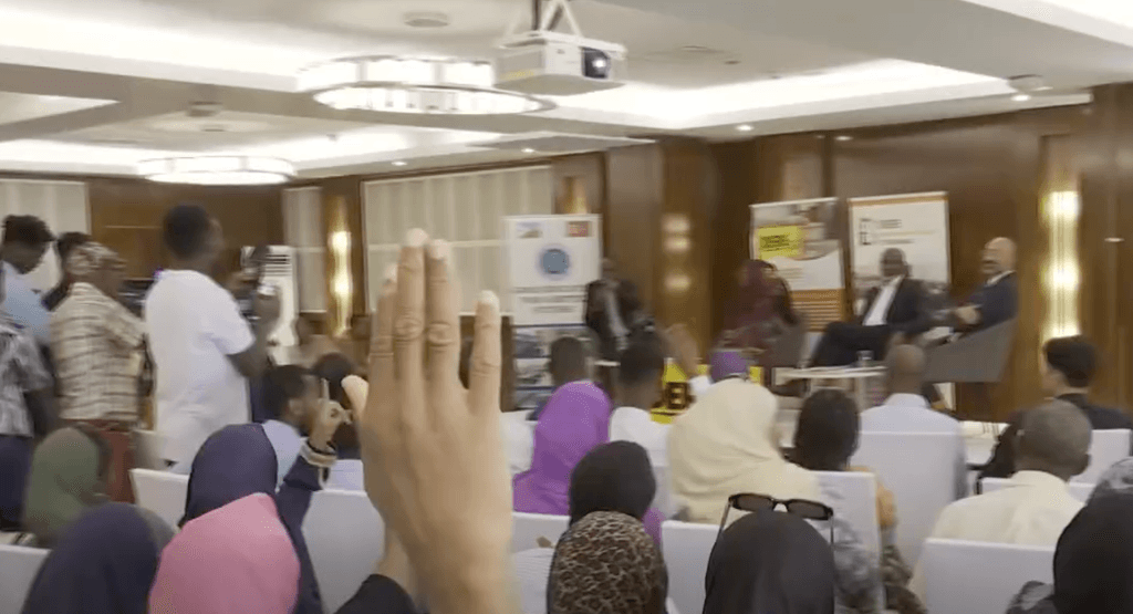 الحكومة الجيبوتية تتعهد بدعم ريادة الشباب في المجال الثقافي.