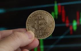 الأسهم وبيتكوين والمعادن: مشهد الأسواق العالمية نهاية 2025