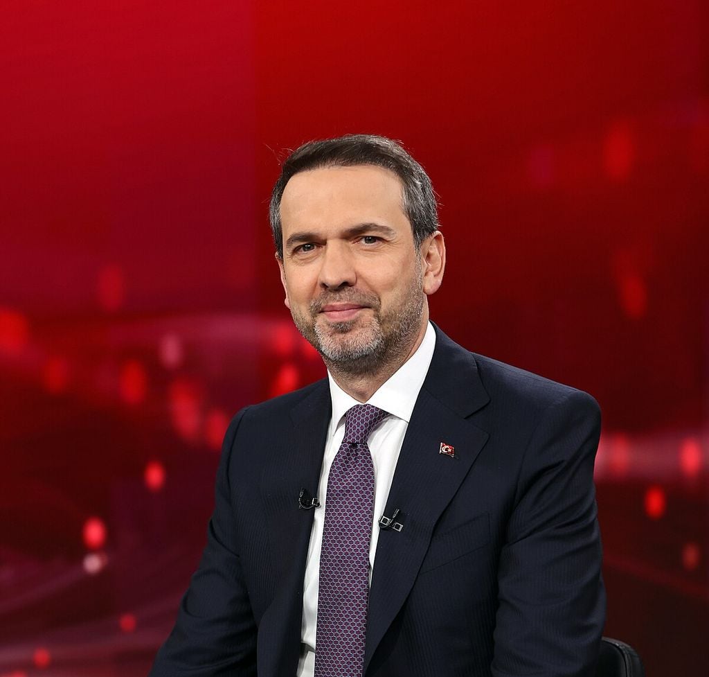 وزير الطاقة التركي: بدء الحفر النفطي في الصومال عام 2026