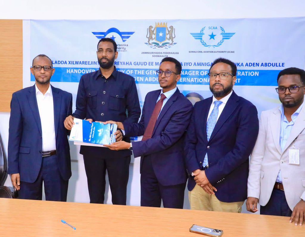 الحكومة الصومالية تستعد لإعادة إطلاق الخطوط الجوية الصومالية وتحديث مطار آدم عدي الدولي
