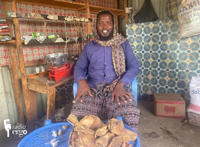 «النائب عبد الله عرب» يشكك في أسس سعر الصرف المقترح للشلن الصومالي