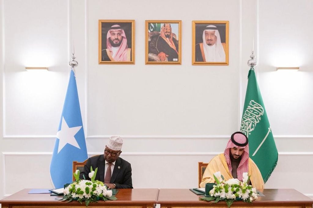 الصومال والسعودية توقّعان اتفاقًا لتعزيز التعاون العسكري