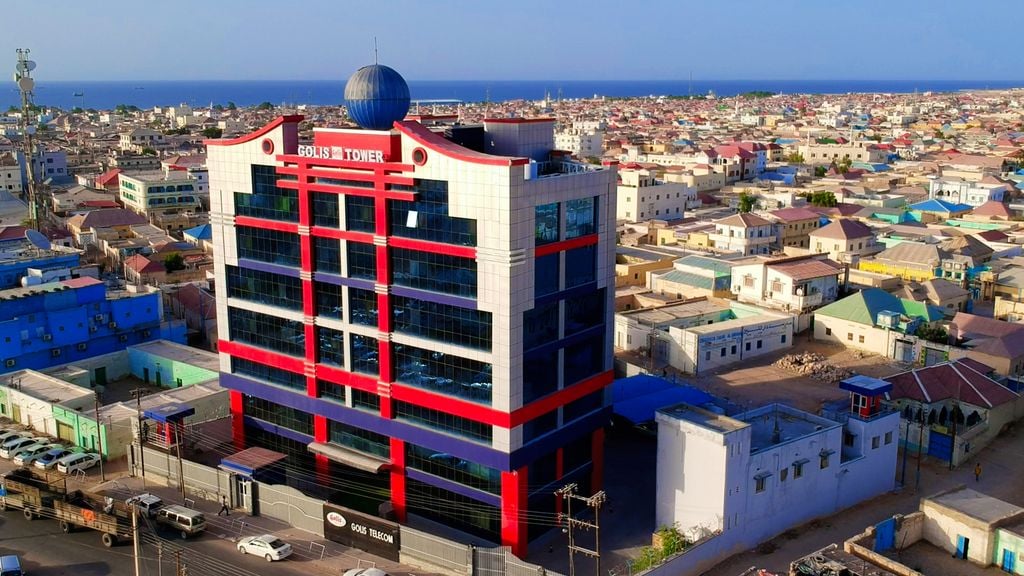 شركة غوليس للاتصالات تتبرع بـ150 ألف دولار لإغاثة الجفاف في الصومال
