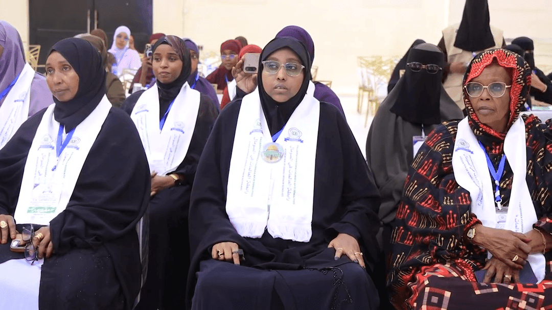 «رابطة العالمات في الصومال» تدعو إلى إطلاق برنامج وطني للتوعية ببناء الدولة