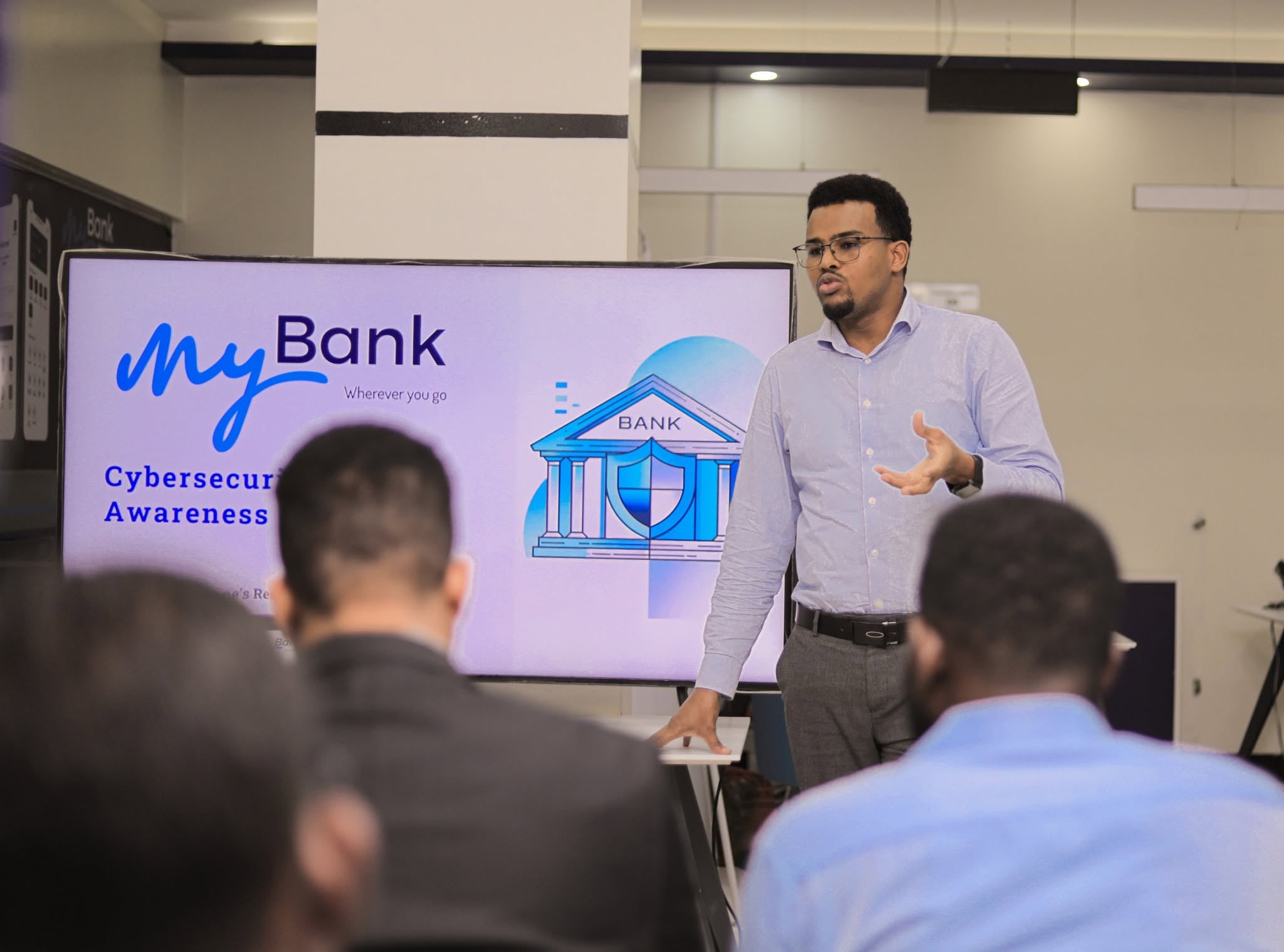 «Mybank» يغلق اليوم باب التقديم لوظيفتين قياديتين في مقديشو