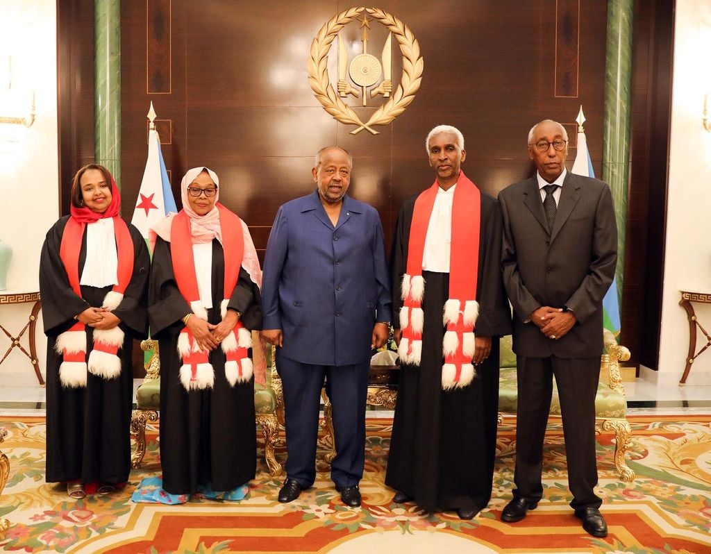 جيبوتي: الأعضاء الجدد في المجلس الدستوري يؤدون اليمين أمام الرئيس غيلي