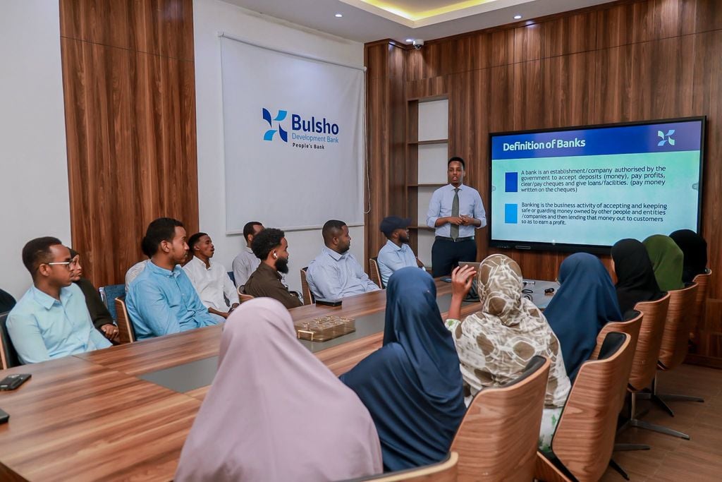 مصرف «Bulsho» يطلق برنامج «KULMIYE» لدعم طلاب الجامعات