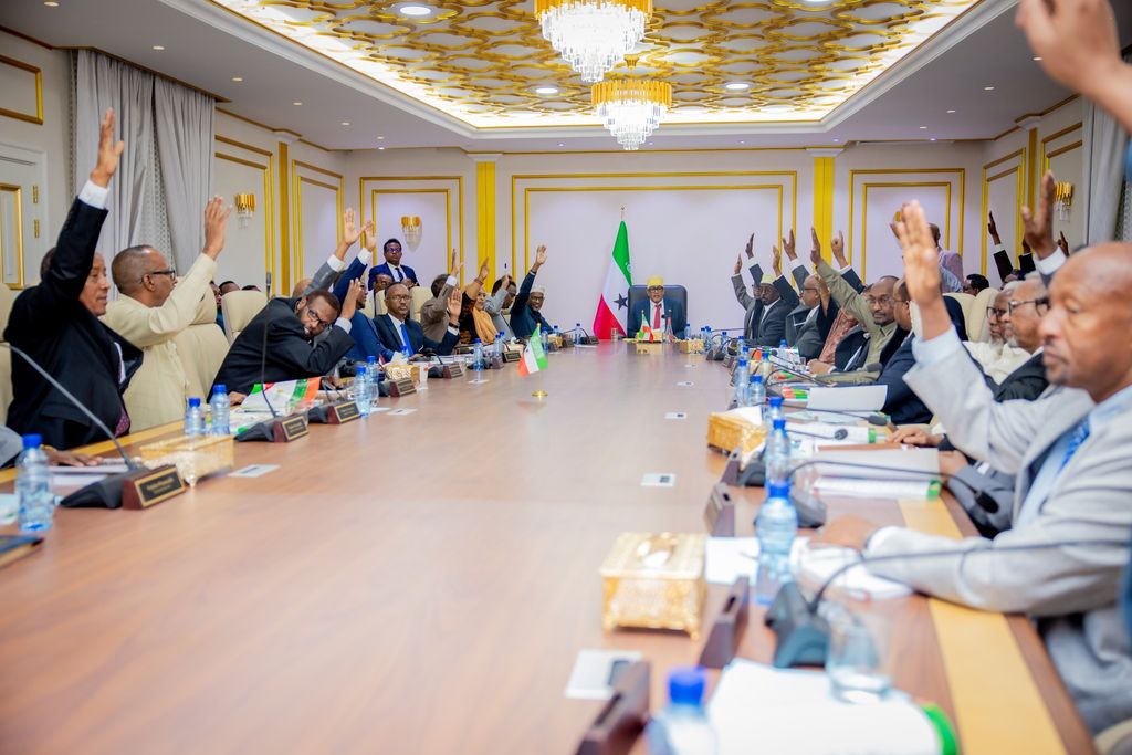 حكومة صوماليلاند تُقرّ مشروع موازنة قياسية بقيمة 424.5 مليون دولار لعام 2026