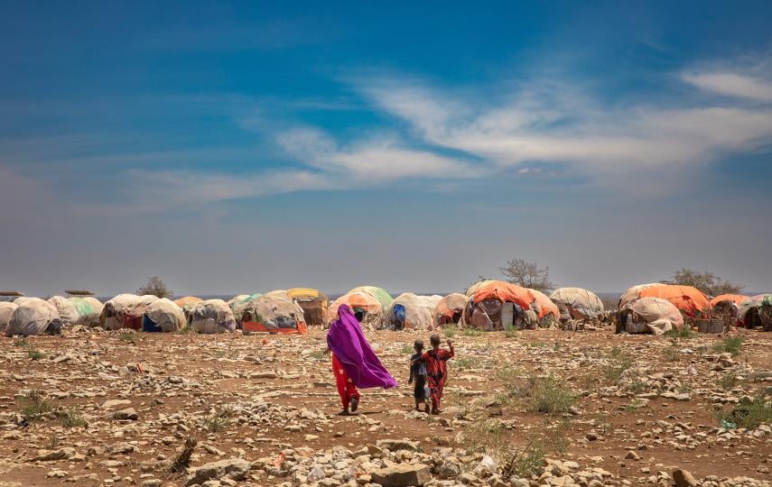 "تيليصوم للاتصالات" تتبرع بـ100 ألف دولار لدعم متضرري الجفاف في ولاية شمال شرق الصومال