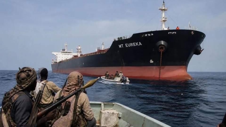 مصر تحث الصومال على تأمين الإفراج عن 8 بحارة مصريين محتجزين قبالة سواحله