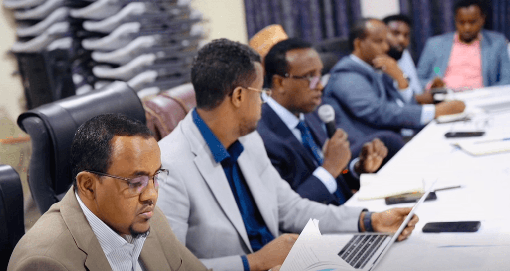 الأحزاب السياسية في الصومال تطالب بتأجيل انتخابات بنادر المحلية