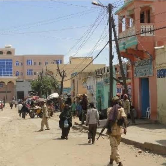 شهود عيان: اشتباكات في بيدوا عقب هجوم على موقع للشرطة العسكرية