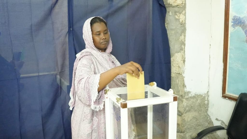 الجيبوتيون يدلون بأصواتهم في الانتخابات الرئاسية، وجيله يسعى لولاية سادسة