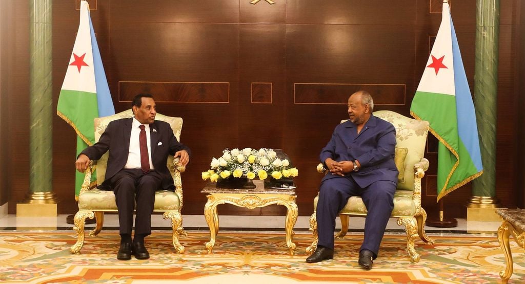 رئيس الوزراء السوداني كامل إدريس في جيبوتي لبحث تطورات عملية السلام